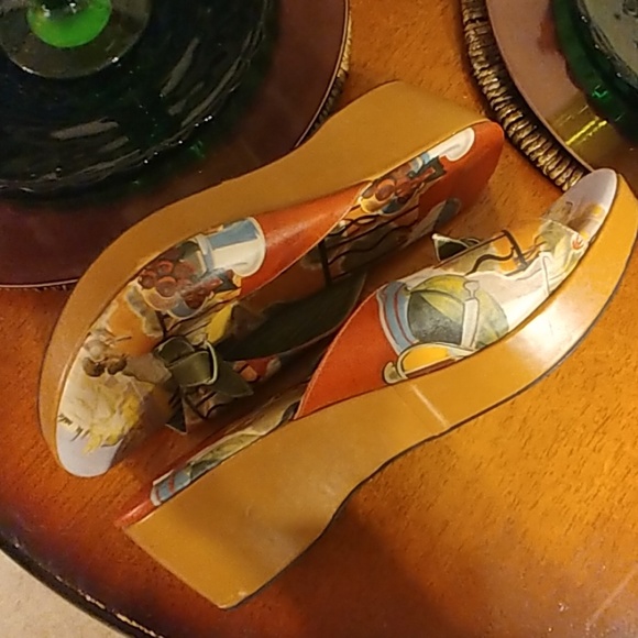 PAINTED LEATHER WEDGE - Picture 5 of 7